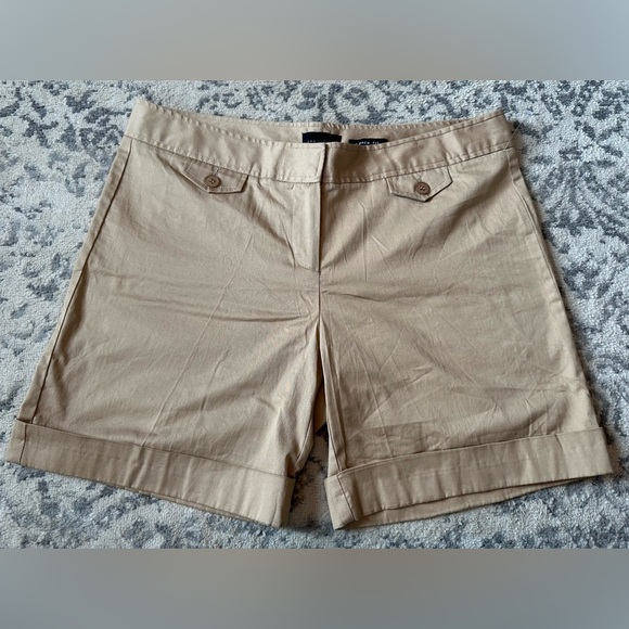 Women’s Size 12 The Limited-Drew Fit Khaki Shorts - Picture 1 of 4